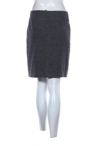 Пола Lisa Tossa, Размер M, Цвят Сив, Цена 5,62 €