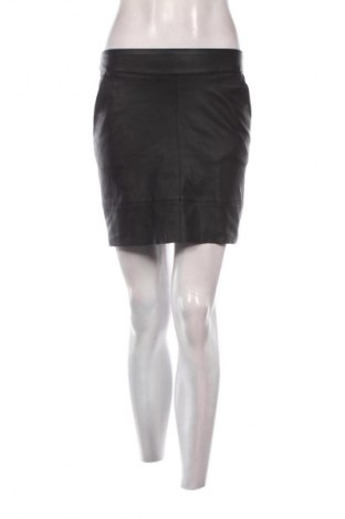 Sukně ONLY, Velikost S, Barva Černá, Cena  129,00 Kč