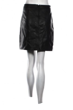 Пола Orsay, Размер S, Цвят Черен, Цена 9,78 €