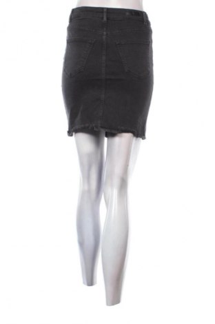 Sukně Pieces, Velikost S, Barva Černá, Cena  179,00 Kč