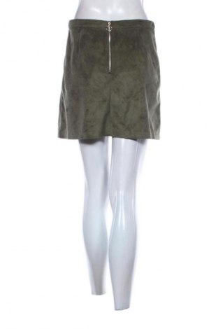 Пола Primark, Размер S, Цвят Зелен, Цена 4,09 €