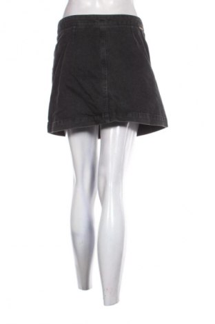 Φούστα Pull&Bear, Μέγεθος M, Χρώμα Μαύρο, Τιμή 7,99 €