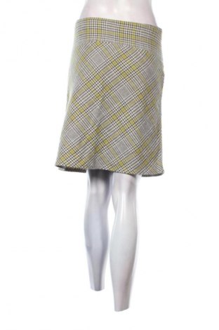 Пола Reserved, Размер M, Цвят Многоцветен, Цена 5,62 €