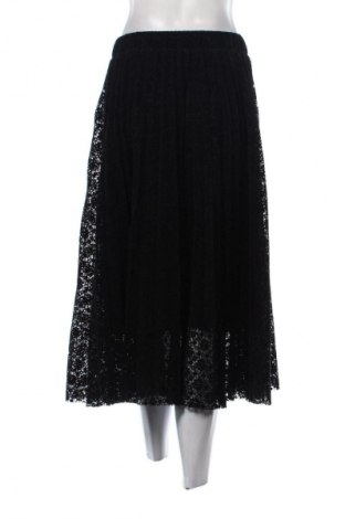 Пола Reserved, Размер M, Цвят Черен, Цена 11,76 €