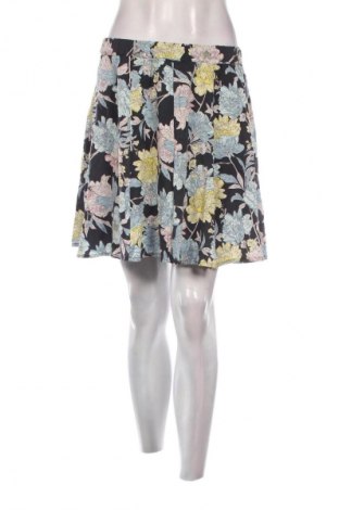 Пола Review, Размер M, Цвят Многоцветен, Цена 6,64 €