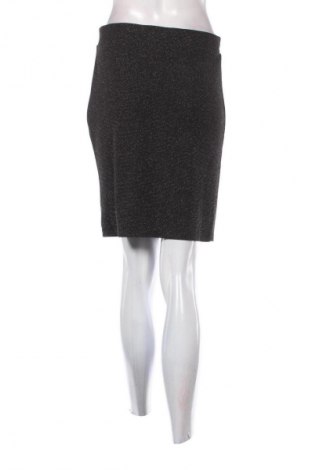 Пола Sinsay, Размер M, Цвят Черен, Цена 10,00 €