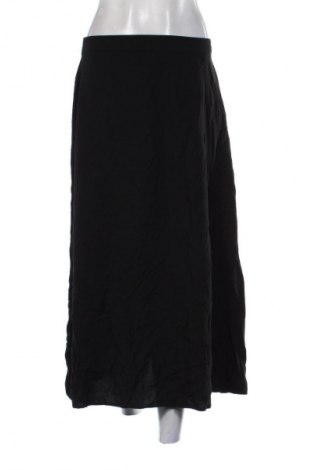 Пола Sinsay, Размер M, Цвят Черен, Цена 11,75 €