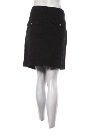 Szoknya TCM, Méret XL, Szín Fekete, Ár 7 499 Ft