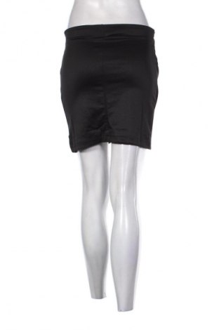 Пола Terranova, Размер M, Цвят Черен, Цена 3,57 €