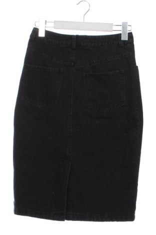 Пола Unbranded, Размер XS, Цвят Черен, Цена 15,00 €