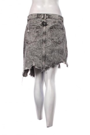 Пола Unbranded, Размер L, Цвят Черен, Цена 7,66 €