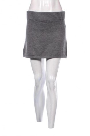 Пола Unbranded, Размер S, Цвят Сив, Цена 10,00 €