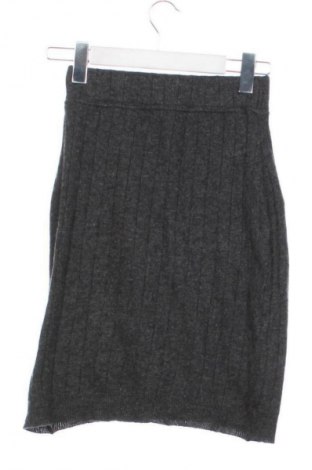 Sukně Vero Moda, Velikost XXS, Barva Černá, Cena  283,00 Kč