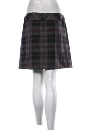 Пола Yessica, Размер M, Цвят Многоцветен, Цена 18,00 €