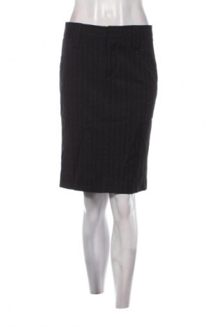 Пола Zara, Размер S, Цвят Черен, Цена 6,13 €