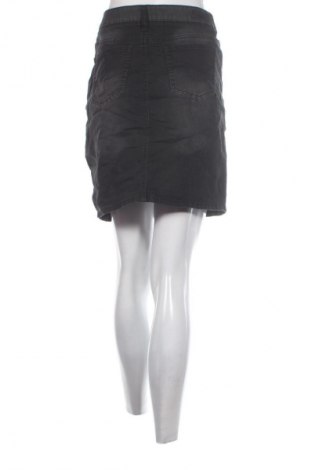 Sukně Zero, Velikost L, Barva Černá, Cena  629,00 Kč