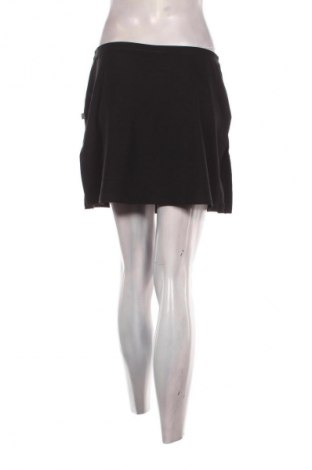 Kalhoty se sukní Nike, Velikost M, Barva Černá, Cena  449,00 Kč