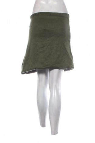 Пончо Unbranded, Размер M, Цвят Зелен, Цена 8,69 €