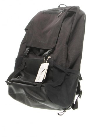 Ruksak  Tropicfeel, Barva Černá, Cena  1 899,00 Kč