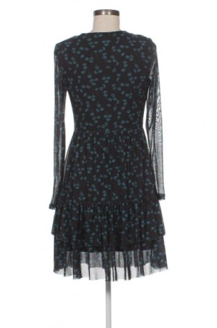 Šaty  Ajc, Velikost M, Barva Vícebarevné, Cena  567,00 Kč