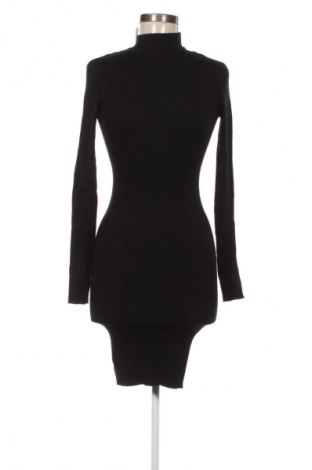 Ruha Amisu, Méret S, Szín Fekete, Ár 10 049 Ft