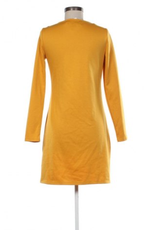 Рокля Amisu, Размер S, Цвят Жълт, Цена 20,00 €