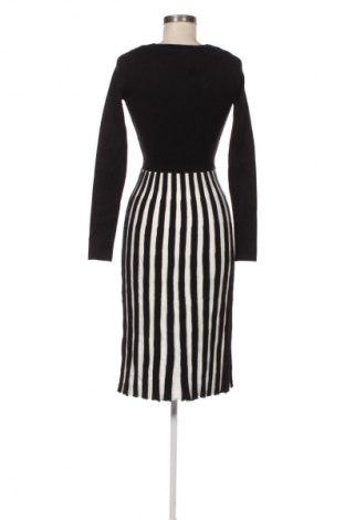 Šaty  Anna Field, Velikost S, Barva Černá, Cena  939,00 Kč