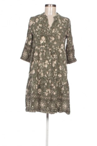 Рокля Beloved, Размер M, Цвят Многоцветен, Цена 19,95 €