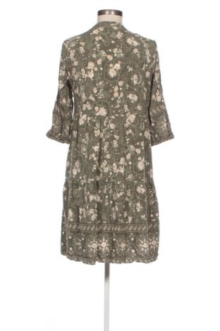 Рокля Beloved, Размер M, Цвят Многоцветен, Цена 19,95 €
