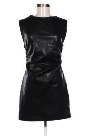 Šaty  Bershka, Velikost L, Barva Černá, Cena  309,00 Kč