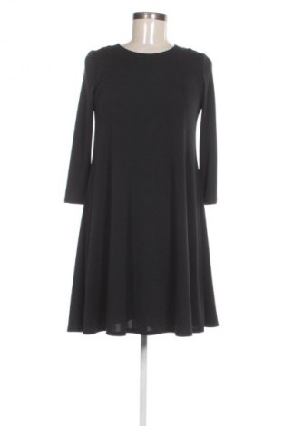 Šaty  Bershka, Velikost S, Barva Černá, Cena  219,00 Kč