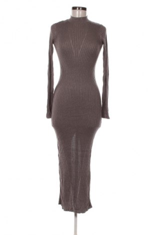 Šaty  Bershka, Velikost S, Barva Šedá, Cena  939,00 Kč