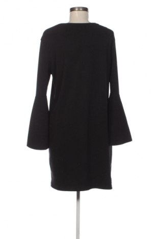 Šaty  Bershka, Velikost L, Barva Černá, Cena  209,00 Kč