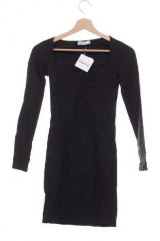 Šaty  Bershka, Velikost XS, Barva Černá, Cena  179,00 Kč