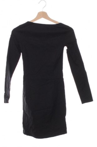 Šaty  Bershka, Velikost XS, Barva Černá, Cena  179,00 Kč