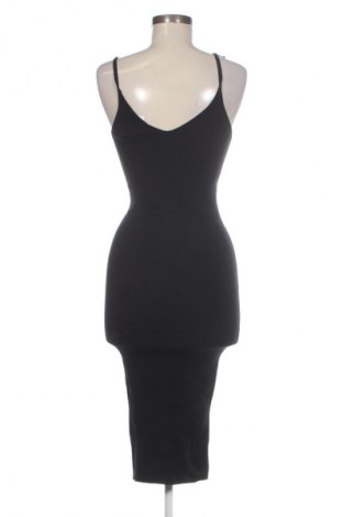 Ruha Bershka, Méret M, Szín Fekete, Ár 3 709 Ft