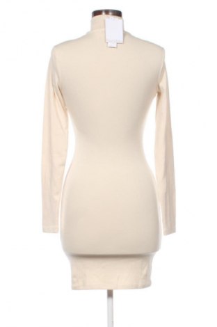 Рокля Bershka, Размер S, Цвят Бежов, Цена 32,00 €