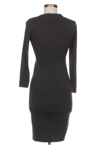 Рокля Bershka, Размер S, Цвят Сив, Цена 20,45 €
