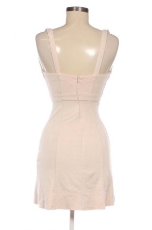 Kleid Bershka, Größe XS, Farbe Aschrosa, Preis 25,99 €