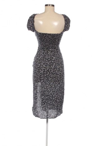 Рокля Bershka, Размер S, Цвят Многоцветен, Цена 8,18 €