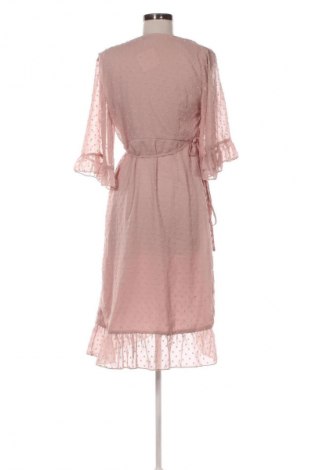 Рокля Boohoo, Размер XS, Цвят Розов, Цена 6,13 €