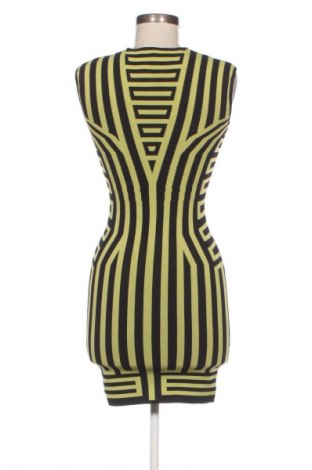 Šaty  Boohoo x Madison Beer, Velikost S, Barva Vícebarevné, Cena  565,00 Kč