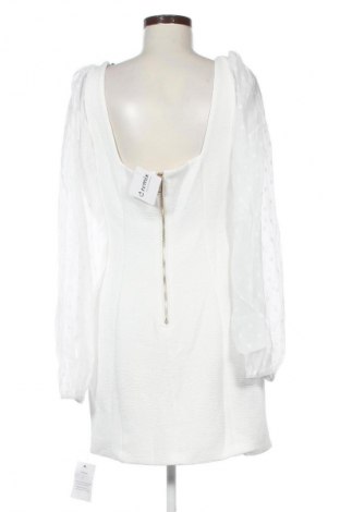 Kleid Bwldr, Größe L, Farbe Weiß, Preis 75,99 €