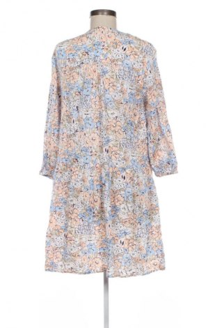 Рокля C&A, Размер M, Цвят Многоцветен, Цена 6,13 €