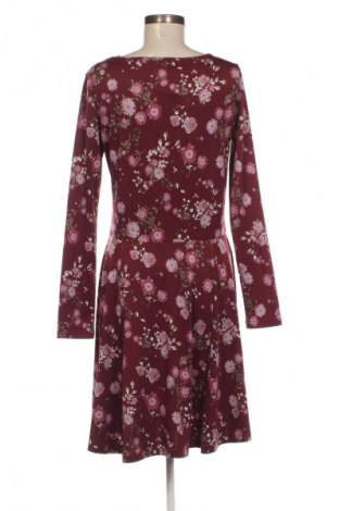 Šaty  Chillytime, Velikost M, Barva Vícebarevné, Cena  189,00 Kč