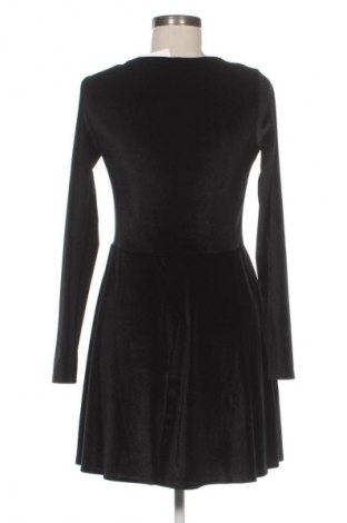 Sukienka Clockhouse, Rozmiar L, Kolor Czarny, Cena 156,99 zł