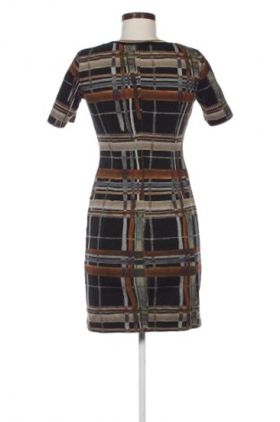 Рокля Daphne, Размер S, Цвят Многоцветен, Цена 25,00 €