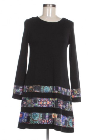 Sukienka Desigual, Rozmiar S, Kolor Czarny, Cena 122,99 zł