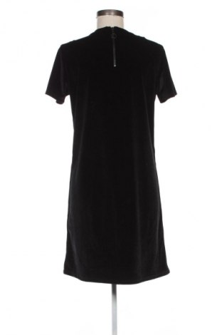 Šaty  Distrikt Norrebro, Veľkosť L, Farba Viacfarebná, Cena  8,95 €