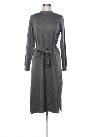 Šaty  Esmara, Velikost M, Barva Šedá, Cena  227,00 Kč